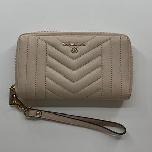Michael Kors wristlet